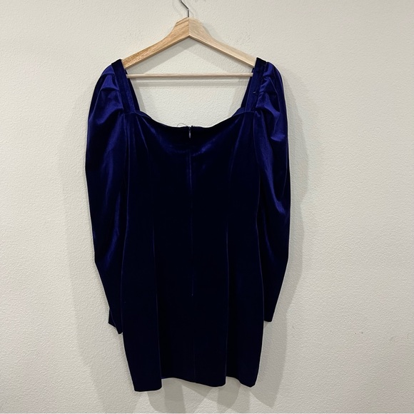 ONE33 Social The Maria Puff-Shoulder Cutout Velvet Mini Dress Size 8 - Picture 3 of 10